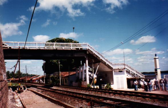 AMBIENTE COM UMIDADE ELEVADA Corrosão