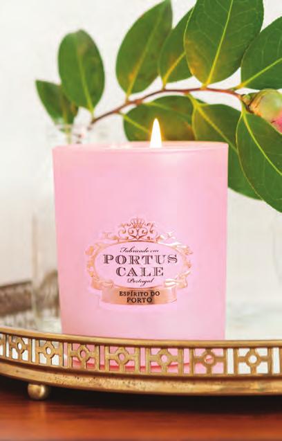 ts delicate combination of floral and fruity scents has a long-lasting and delicious perfumed effect.