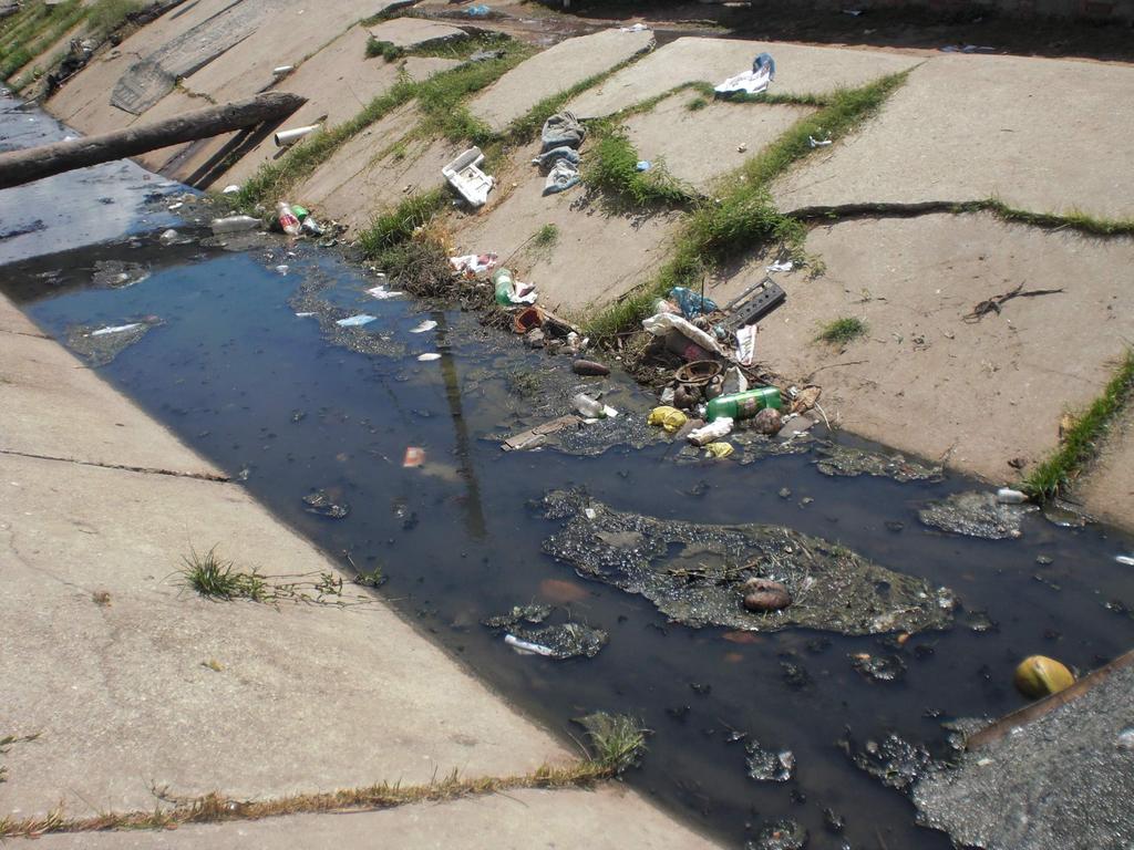 15 12 10 15 10 13 RESULTADOS Este estudo enfoca a participação da população municipal na contribuição referente ao grau de satisfação em relação à gestão de resíduos sólidos e os dados institucionais