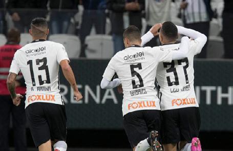 Após teste, Alcatel amplia contrato com Corinthians Não faz nem um mês que a Alcatel foi apresentada como nova patrocinadora do Corinthians, e a empresa já mudou o acordo com o clube.