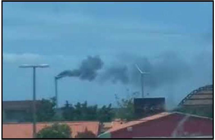 27/09/2017 - Um gerador de energia eólica pegou fogo, na cidade de Trairi.