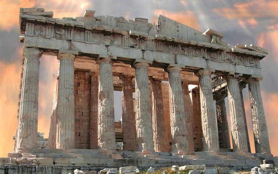 Excursões Organizadas Atenas De Noite Verão: Terça-feira, Quinta-feira e Sábado Inverno: Sábado O tour comeca de noite com uma visita panorâmica do Porto de Pireus.
