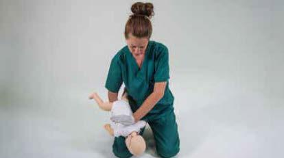 Asfixiando Bebês Verifique o Bebê Olhe para o rosto da criança.