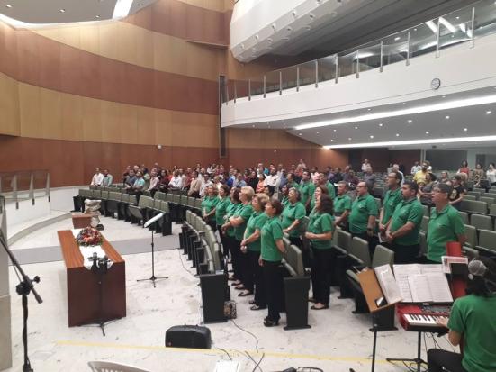 Eles tiveram 9 palestras cuja a temática principal foi Compromisso com a missão.