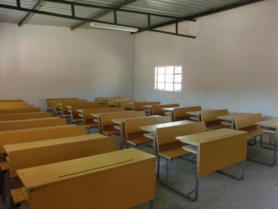 Encerramento do Projecto de Ampliação e Reabilitação da Escola Primária de Tchiamena, Lubango. Implementador: Direcção Provincial de Educação, Ciência e Tecnologia da Huíla Valor da Doação: US$103.