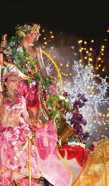 As Festas de Carnaval da Madeira incluem um conjunto variado de iniciativas de animação que culminam no Grande Cortejo Alegórico, que ocorre no sábado de Carnaval.