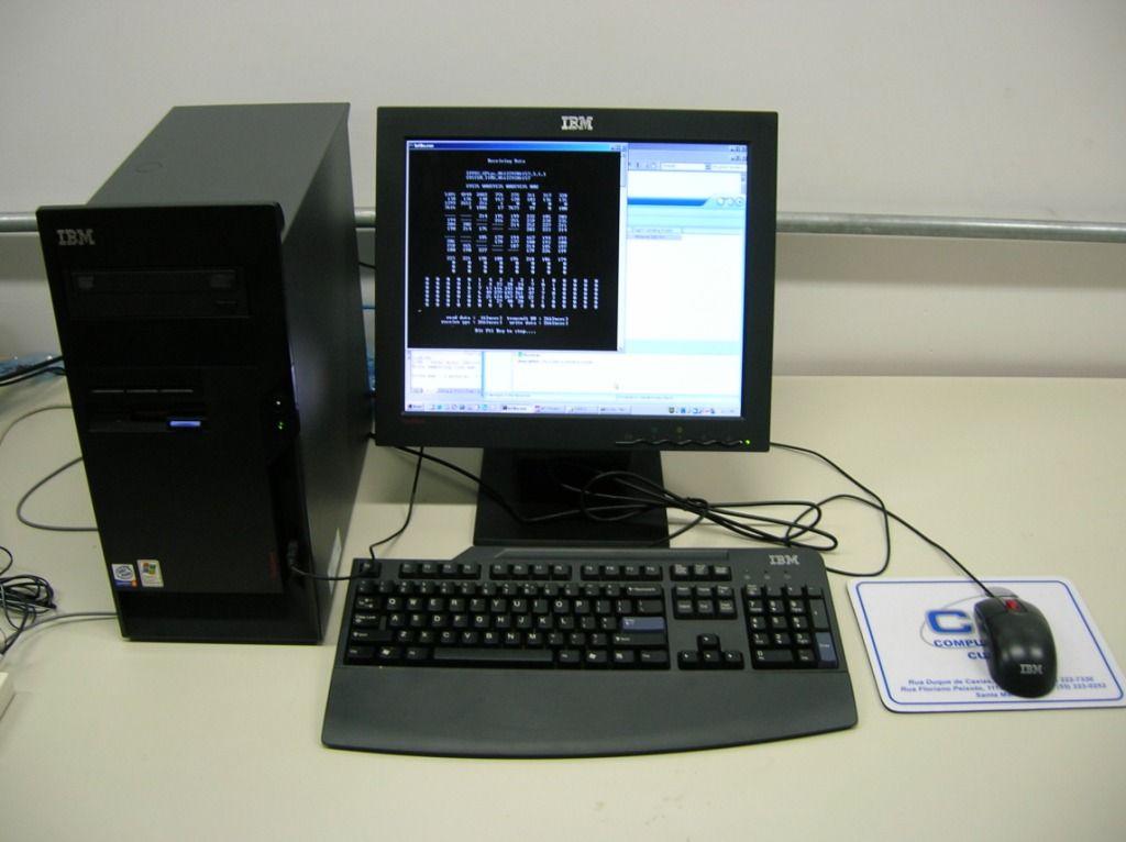 O sistema de hora do detector direcional de muons é baseado em relógio de computador pessoal.