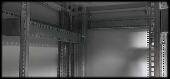 PERFIS DE RACK 19 E 21 Perfis de rack de 19 e 21 podem ser fixos na estrutura dos armários através de travessas e/ou adaptadores.