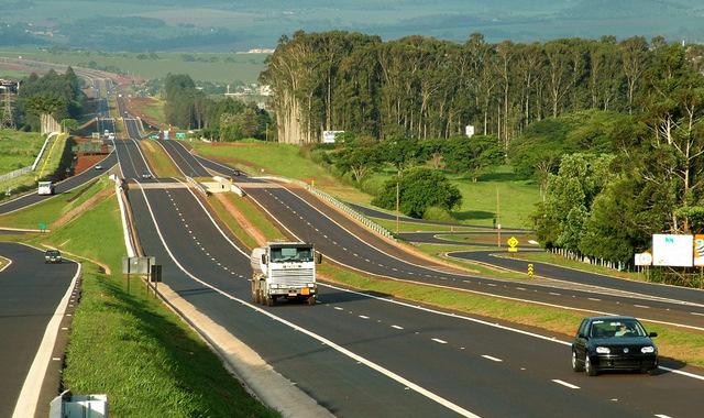 VIANORTE ASSINATURA DO CONTRATO: 06/03/1998 Rodovia Extensão Região Attilio Balbo km 307,59 ao km 310,39 Ribeirão Preto SP 322 Prefeito Antônio Duarte Nogueira km 310,39 ao km 325,91 Attilio Balbo km