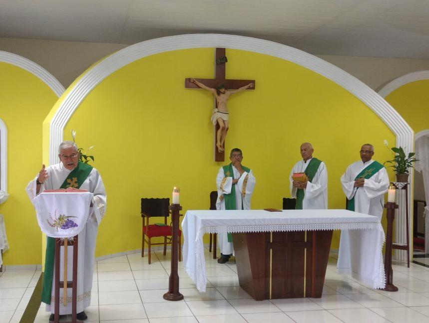 dos Diáconos e Esposas da Diocese de Nova Iguaçu.