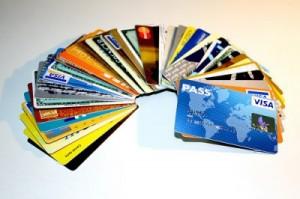 Cartão de Crédito: fuja das armadilhas e aproveite-o melhor Já tem mais cartão de crédito no Brasil que habitantes: mais de 200 milhões de cartões!
