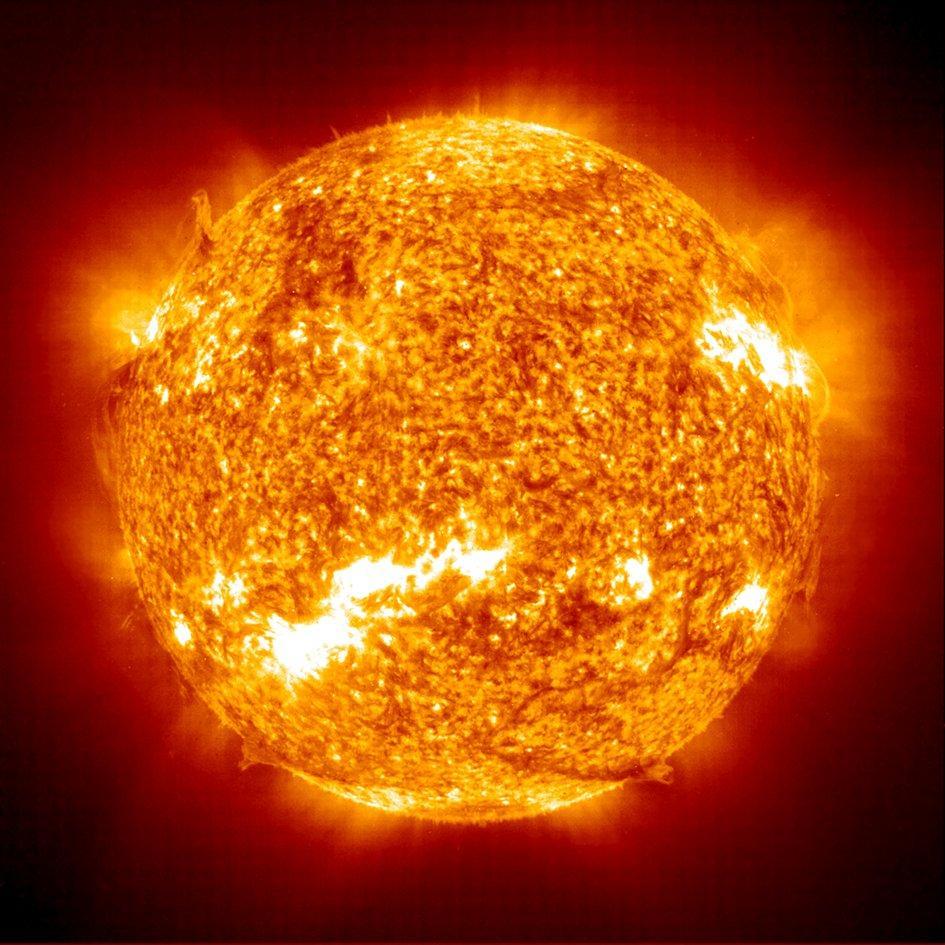 Imagem do sol É possível observar áreas com maior atividade