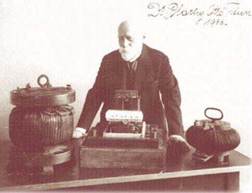 OTTÓ TITUSSZ BLÁTHY (Engenheiro e Inventor Húngaro) 1860-1939 Criado em conjunto com Miksa Déri (1854-1938) e Karoly Zipernowsky