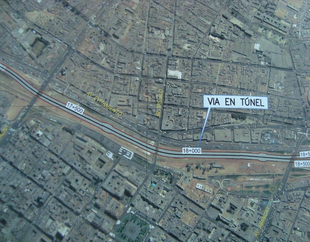 A imagem ilustra a foto aérea do centro da cidade, leito do rio e trecho do traçado do túnel previsto.