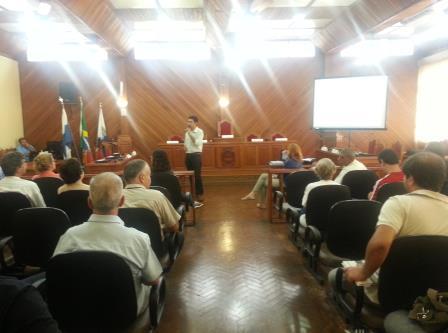 14/11/2014 Local Câmara Municipal de São José do Vale do Rio