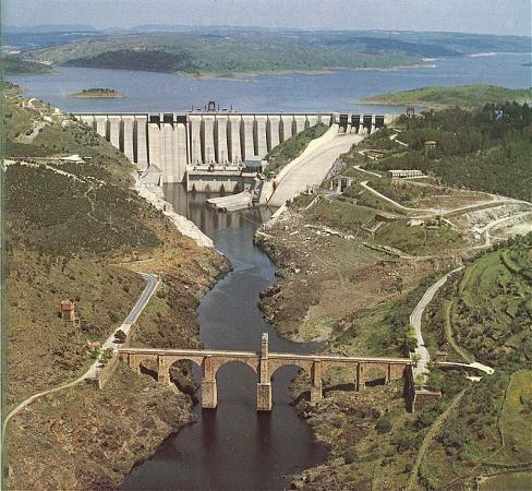 Barragem e albufeira de Alcântara: A 2ª maior de Espanha