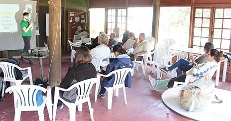 Grupo de Trabalho de Saneamento do Comitê se reúne na APA Petrópolis No dia 11 de agosto, na sede da Área de Proteção Ambiental de Petrópolis, o Grupo de Trabalho de Saneamento do Comitê realizou sua