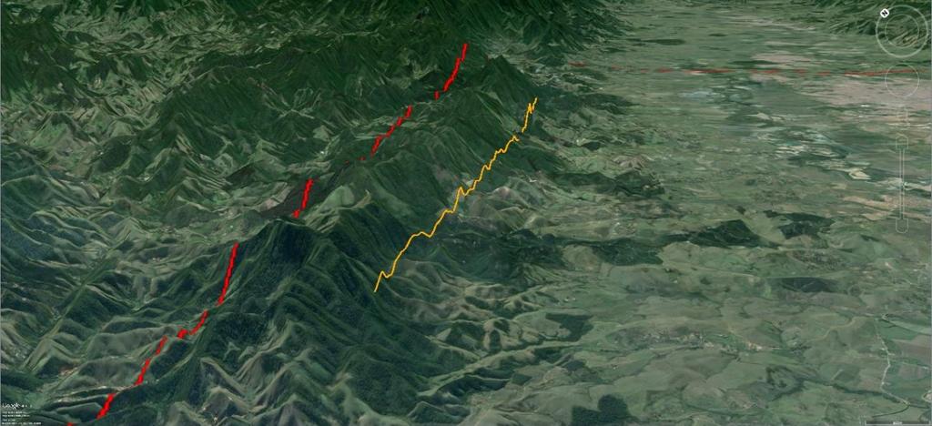 Figura 41: Feição da Serra da Mantiqueira com traço de falha normal.