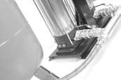 A solução mais compacta e eficaz a custo mínimo O colector de descarga em aço galvanizado, é fornecido com válvula de seccionamento e de retenção em cada uma das bombas.