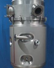 A cocção ocorre num sistema de cocção horizontal com agitador e revestimento aquecido. Em seguida, o produto é engrossado num evaporador a vácuo.