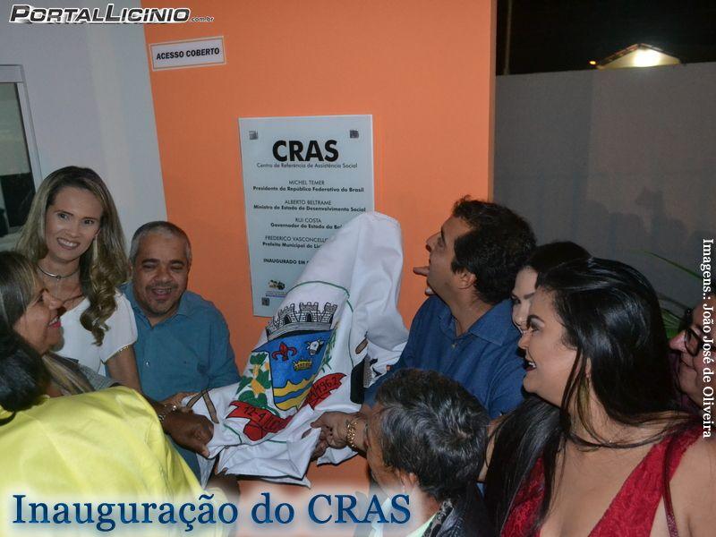 Confira as imagens do evento Clique Aqui A Prefeitura de Licínio de Almeida entregou à população na noite de sexta-feira (06), o mais novo e moderno Centro de Referência de Assistência Social (CRAS),