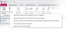 Mantenha seus comandos favoritos por perto A Barra de Ferramentas de Acesso Rápido, localizada no canto superior esquerdo da janela do programa Access, fornece atalhos para os comandos de uso