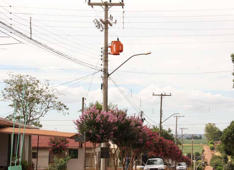 Informativo Coprel - Fevereiro/Março 2014 05 Coprel conclui investimentos no distrito de Arroio Grande / Selbach Foram investidos mais de 130 mil reais para melhorias no sistema de distribuição Desde