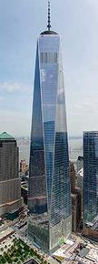 1. Introdução 22 Figura 1.1 - Edifício One World Trade Center e detalhe da planta baixa de um dos seus pavimentos tipo (Fonte: One WTC).