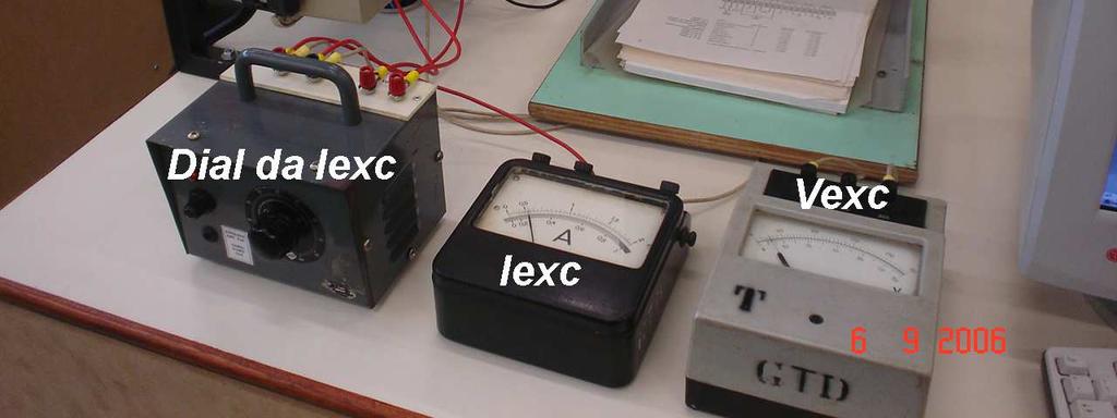 A figura 07 mostra a tela referente ao sincronoscópio virtual no momento em que as lâmpadas do osciloscópio instalado na bancada estão apagadas podendo verificar uma mínima discordância entre os