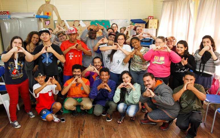 Foco do quadrimestre: teatro-fórum em todas as escolas inscritas, com o tema central Escola livre de violência.