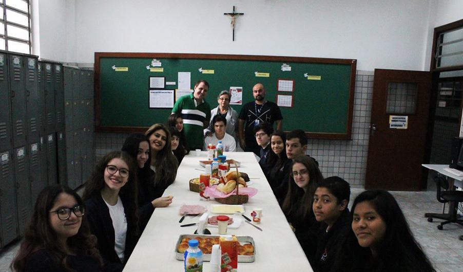 Diretor Geral Pe. Douglas e com a Diretora Pedagógica Profª Marilda.