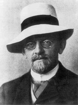 Capítulo 5 Espazos vectoriais normados David Hilbert, nado en Königsberg o 23 de xaneiro de 1862 e finado en Göttingen o 14 de febreiro de 1943, foi recoñecido como un dos matemáticos máis influíntes