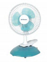 Tensão 230 V - 50 Hz Código EAN: 8436011059188 10 cm 15 W 2 velocidades Ventilador 2 en 1: pinza y sobremesa Tamaño de aspas 15 cm 2 velocidades Muy silencioso Packing: 6 unidades