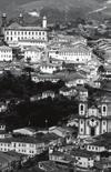 60 Boletim da Escola Item P8106BH Leia o texto abaixo. Caminhos da realeza A Estrada Real ligava, inicialmente, a antiga Villa Rica, hoje Ouro Preto, ao porto de Paraty, no Rio de Janeiro.