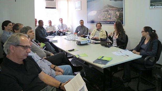 participaram de uma palestra sobre a responsabilidade civil e criminal dos profissionais.