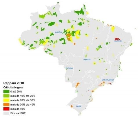 Fonte: ICMBIO, WWF-BRASIL (2011) As unidades da região Norte (bioma Amazônico) são as que mais necessitam de atenção, como pode ser observado na figura 5 a criticidade das pressões aumentaram
