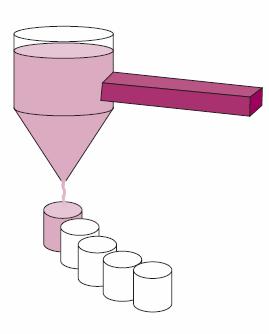 2. A irmã do Gustavo, na aula de Matemática, construiu a sequências de quadrados da figura. Os quadrados são formados por triângulos geometricamente iguais ao triângulo.