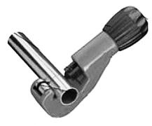 1 Pré-instalação: Cortar o tubo de interligação no tamanho apropriado com um cortador de tubos. 6.4.