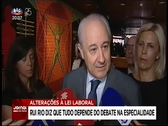 a abstenção do PSD não é definitiva e que tudo depende das alterações que forem feitas durante a