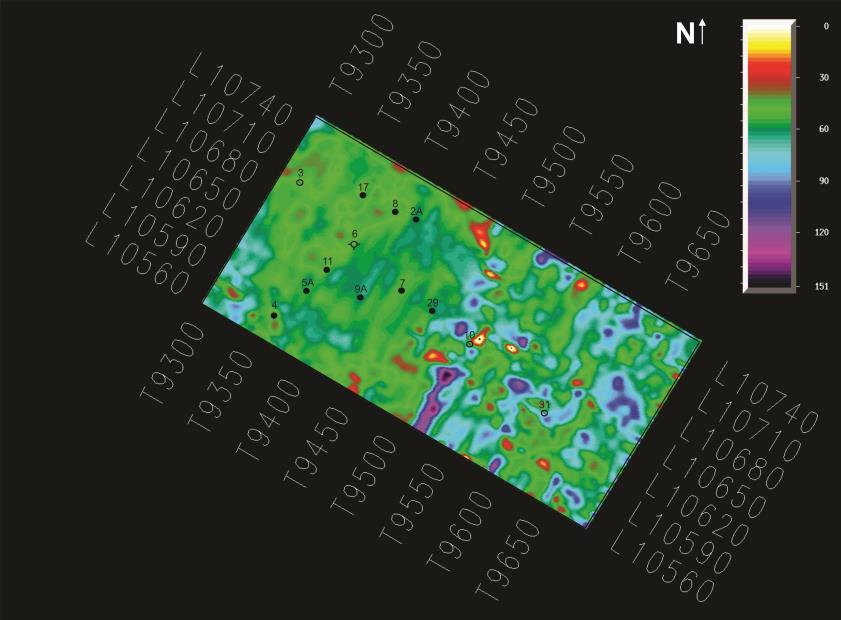 57 Figura 31 - Mapa de Isópacas do nível Quissamã RA No mapa de isópacas do principal nível reservatório do Campo de Garoupa, Quissamã R B, é possível observar uma maior variação de espessura, mesmo