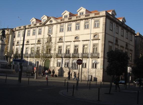 Exemplos de Projetos Porto: Atividade Turística Palácio Batalha Hotel ATUAL: Imóvel devoluto, onde funcionou a antiga