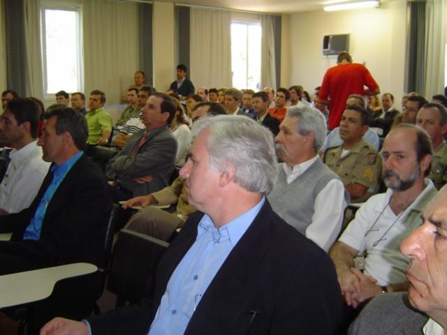 Outubro 2004 Primeira Reunião de Trabalho do Fórum Catarinense para o Controle da Poluição