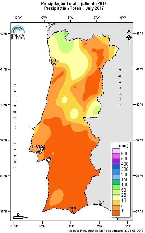 Figura 8 Distribuição espacial da precipitação total e respetiva percentagem em relação à média em julho.