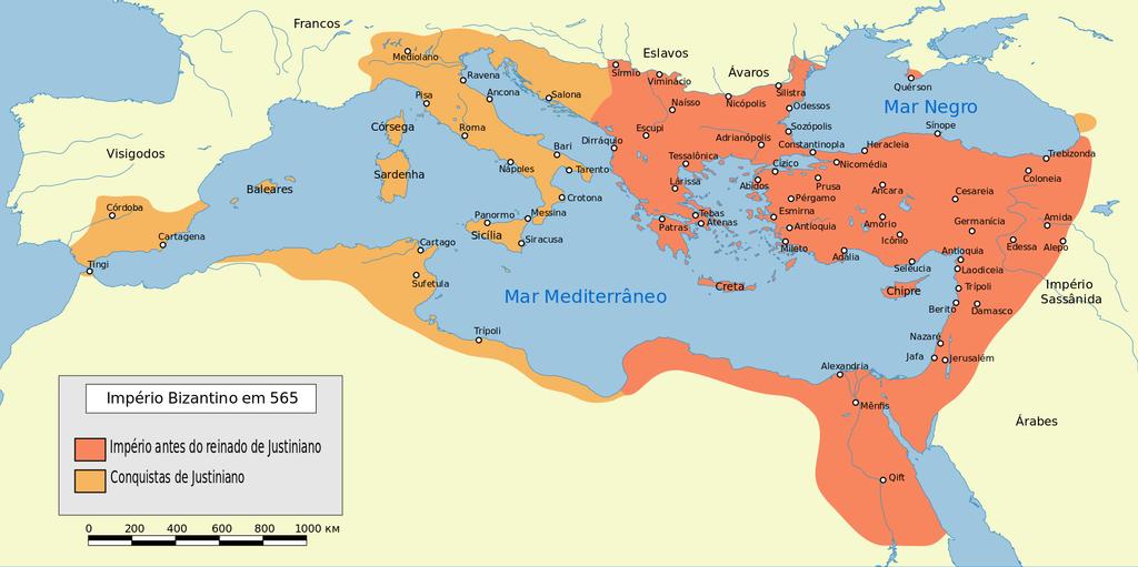 Reinado de Justiniano (527-565) Apogeu do Império Bizantino Política