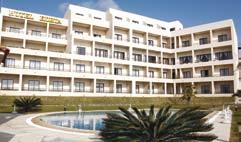 A melhor hotelaria dos Açores FAIAL FAIAL (((( ((( Hotel Horta Residencial São Francisco Dotado de uma localização privilegiada, com vista para o mar e a ilha do Pico.