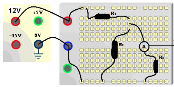 Roteiro de Práticas Figura 5 Amperímetro em série com R2. Atenção: embora a figura mostre uma fonte de 12V, em nosso circuito usamos 5V. Figura 6 Amperímetro em série com Rx (R3).