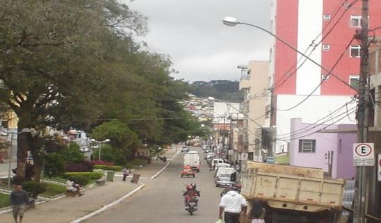 Santa Rita em 2012. Figura 172 B Av. Santa Rita em 2012.