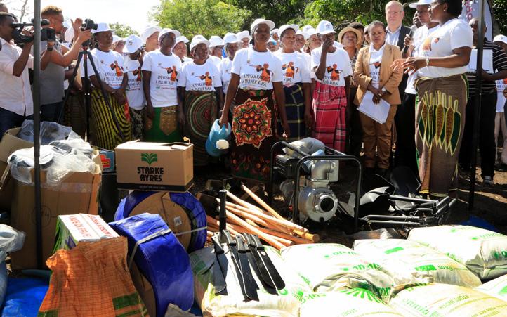 // P5 NEGÓCIOS ENH e ExxonMobil apoiam Empoderamento da Mulher Rural em Maputo com o bem-estar social das comunidades moçambicanas e o empoderamento da rapariga bem como o seu compromisso em apoiar o