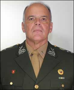 Dentre as funções exercidas, foi Oficial de Operações da 7º Brigada de Infantaria Motorizada - Natal, Rio Grande do Norte; Chefe de Seção do Centro de Comunicação Social do Exército e Gerente da