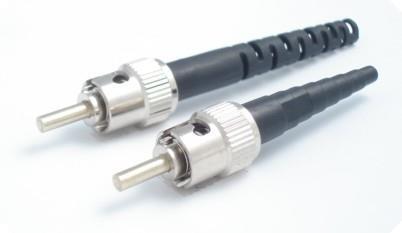 Tipos de conectores Conectores ST (Straigh Tip): existe uma grande base instalada deste tipo de conectores Comum em equipamentos
